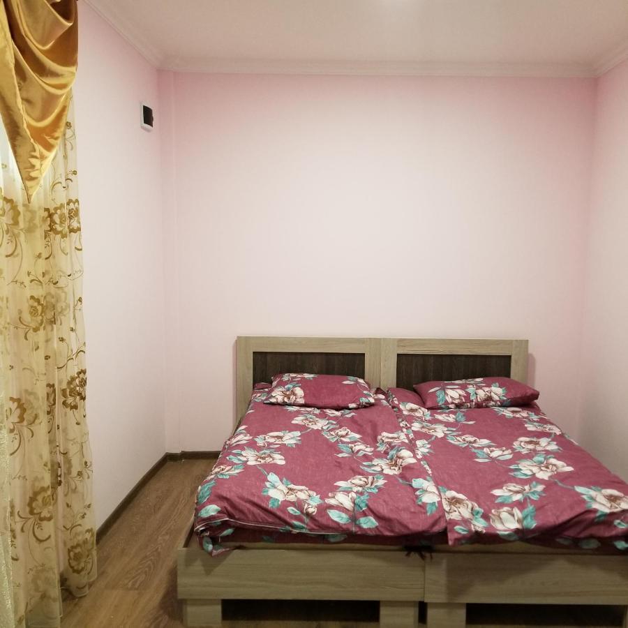 Maria Apartment Yerevan Bagian luar foto