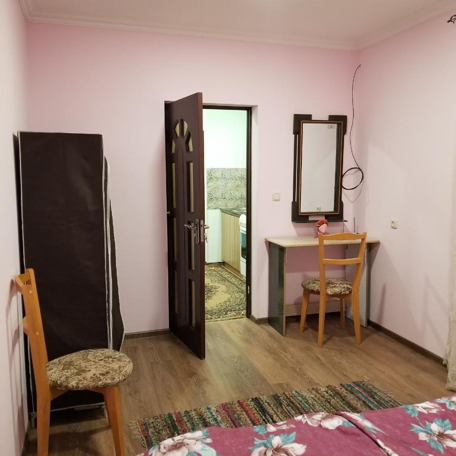 Maria Apartment Yerevan Bagian luar foto